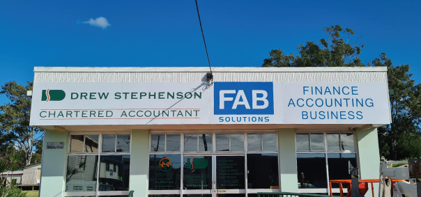 front-of-shop-signage-hervey-bay-fraser-coast-fab-solutions-accountants